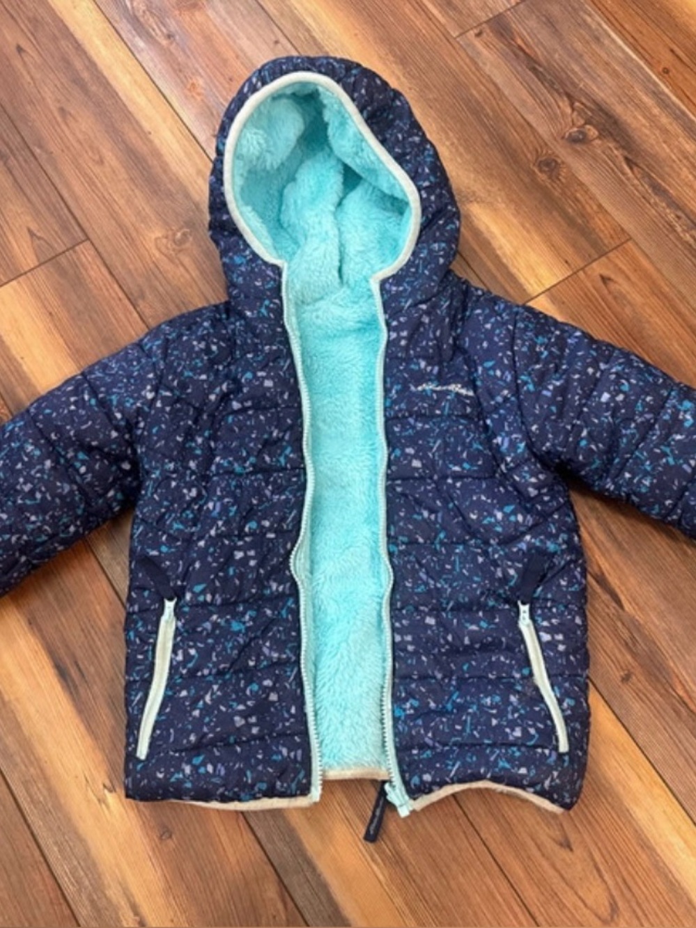 Kids Navy Eddie Bauer Floral Puffer Jacket with Aqua Sherpa Lining Size XS (5/6)